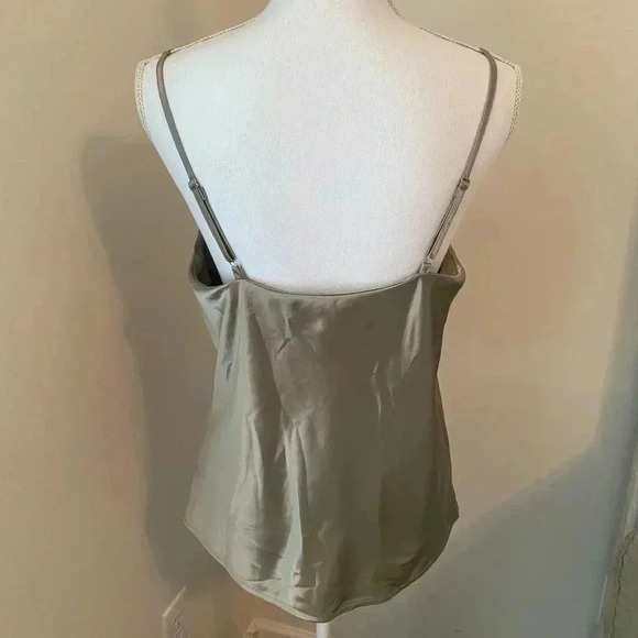 Know One‎ Cares Tank - Picture 4 of 4